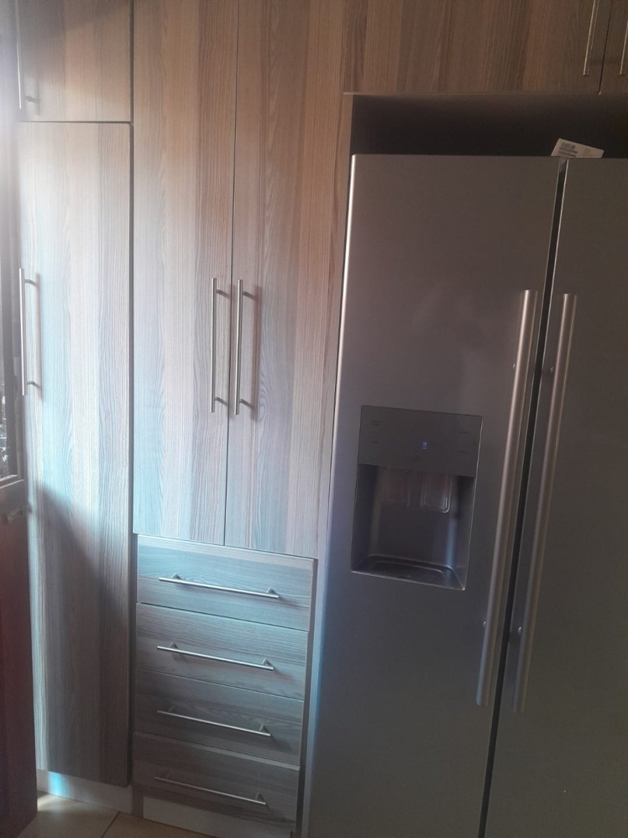 3 Bedroom Property for Sale in Morula View North West